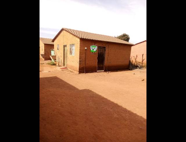 2 BEDROOM HOUSE FOR SALE IN SOSHANGUVE XX